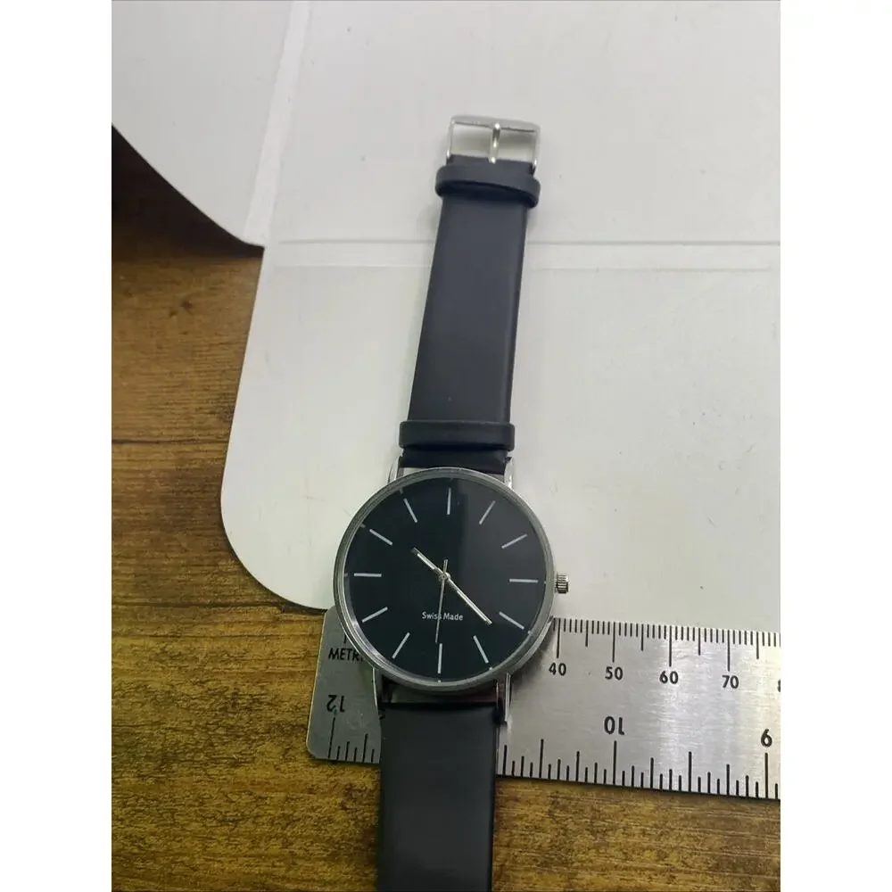 Mens Silver Tone Black Leather Watch New Battery